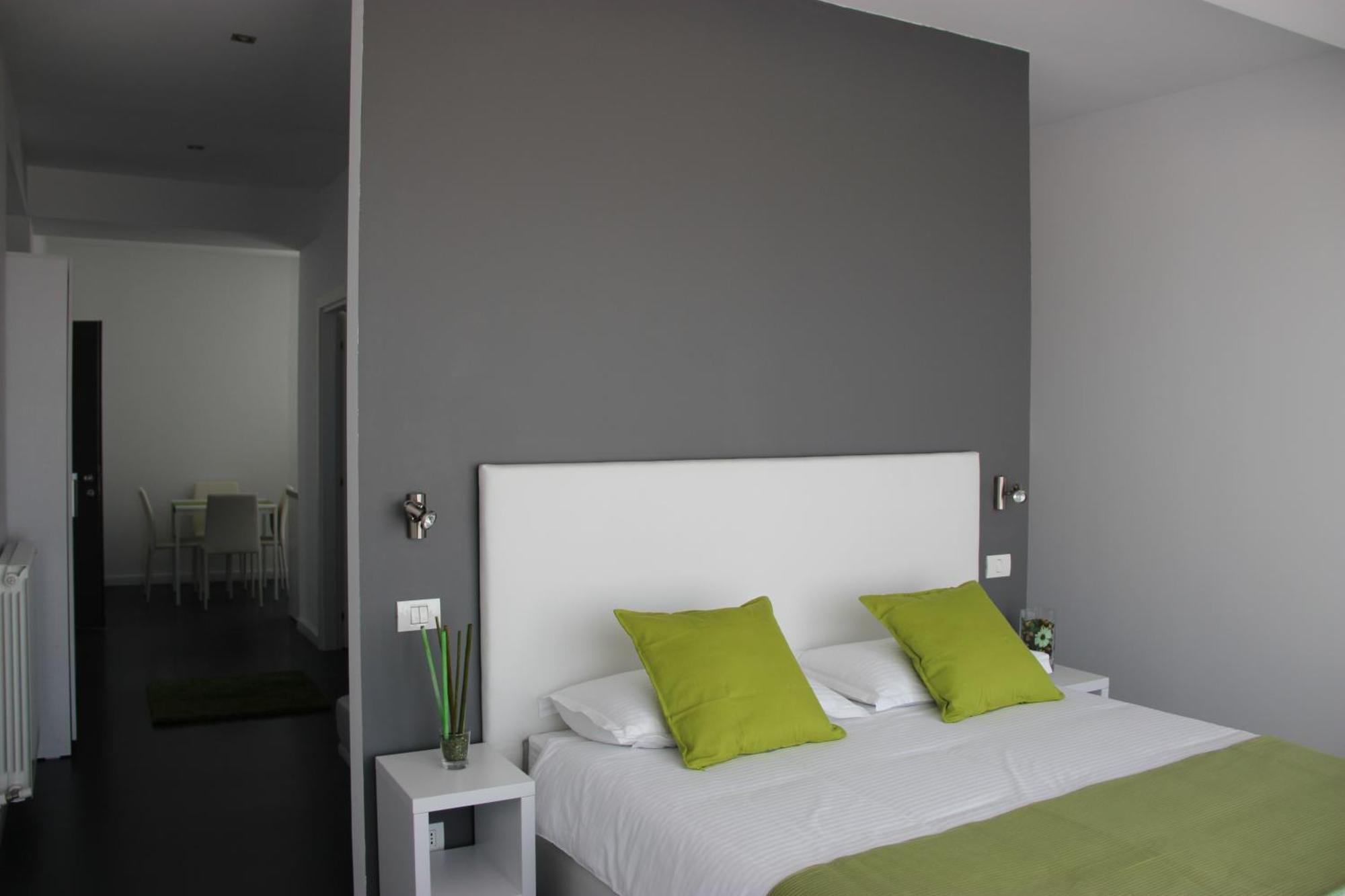 בוקרשט Living Aparthotel חדר תמונה