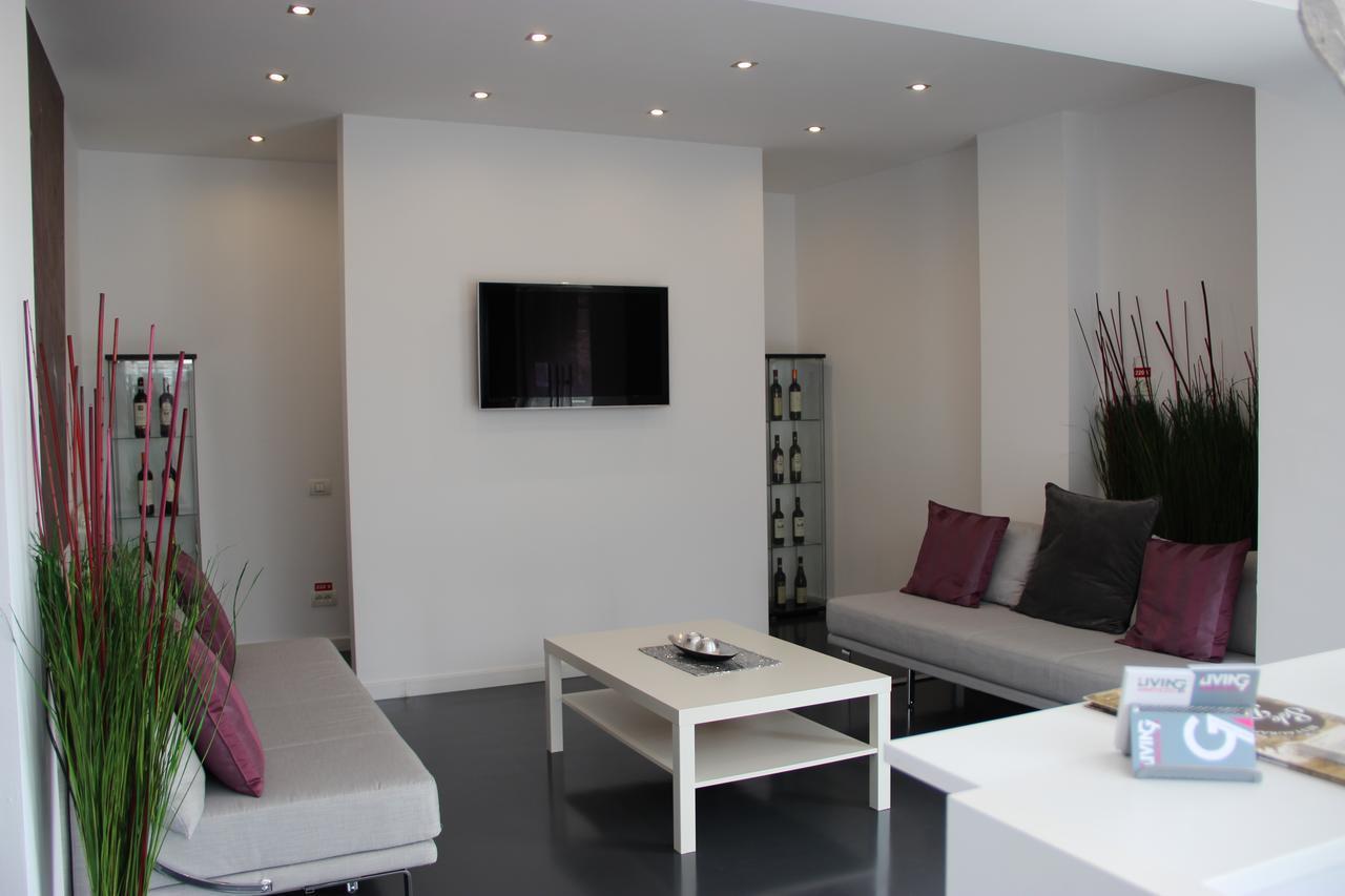 בוקרשט Living Aparthotel מראה חיצוני תמונה