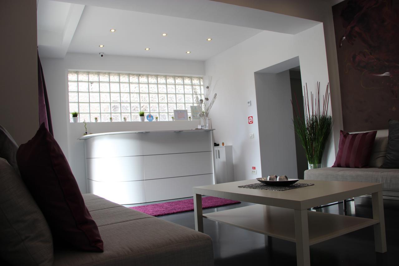 בוקרשט Living Aparthotel מראה חיצוני תמונה